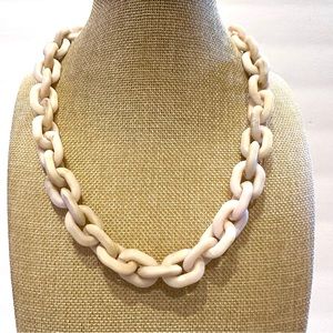 NWT INC Statement Necklace off-white / ivory open link resin / acrylic strand